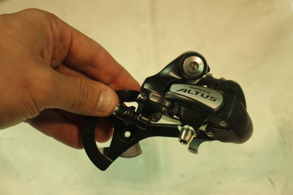 Shimano Altus Rear Derailleur