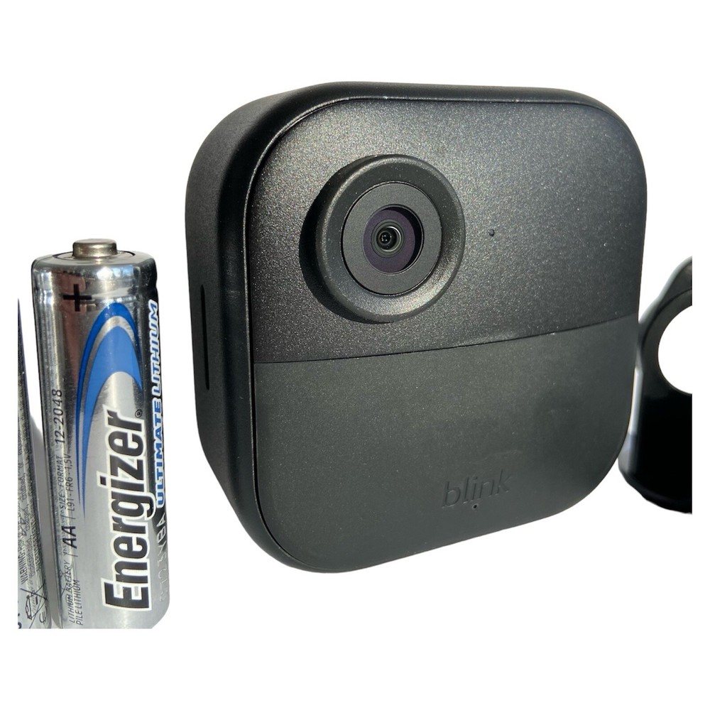Blink Outdoor 4 Wireless Smart Security Camera with Sync Module 2 and 128GB USB