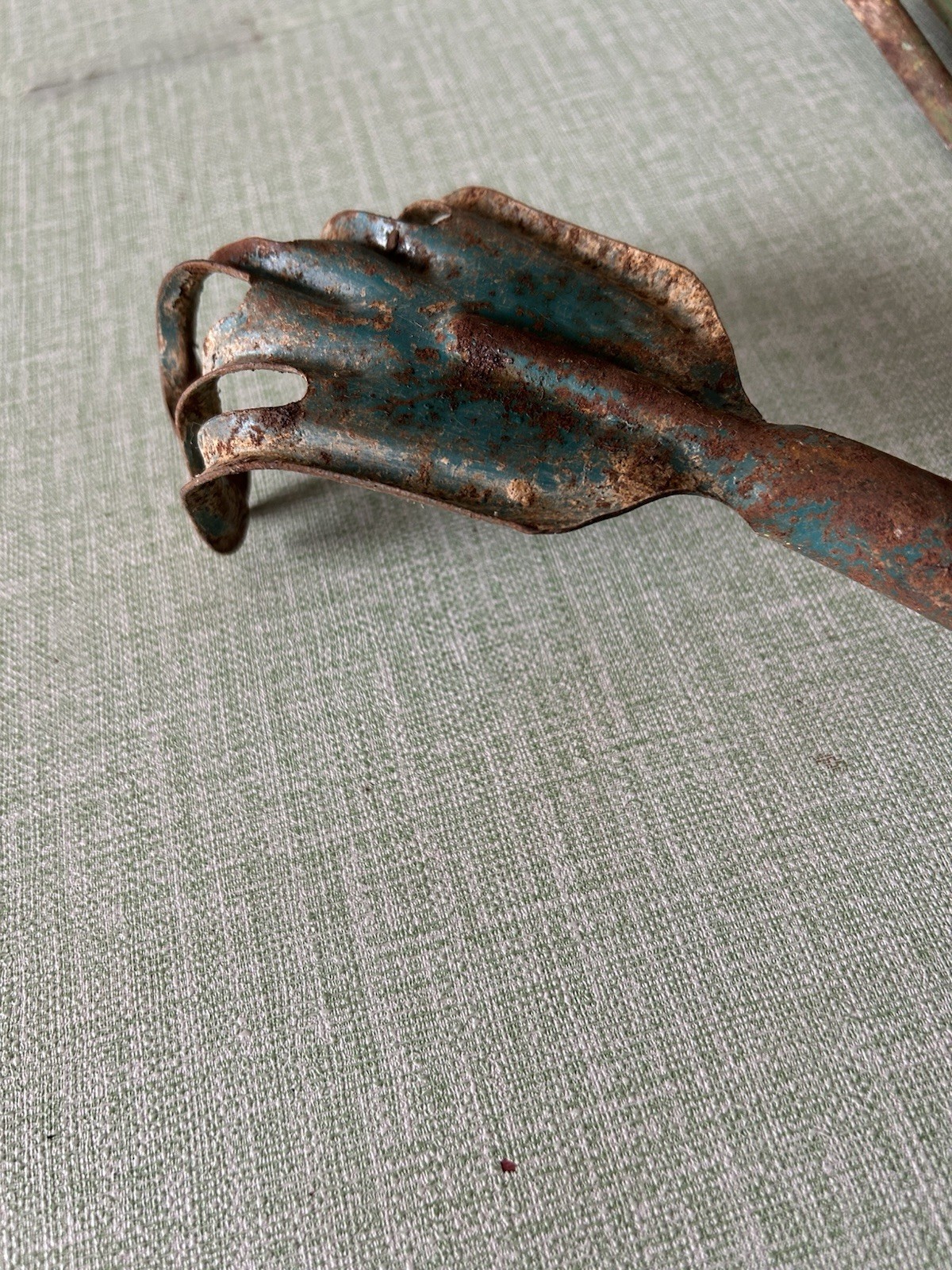 Lot of 3 Vintage Metal Hand Garden Tools Primitive Decor