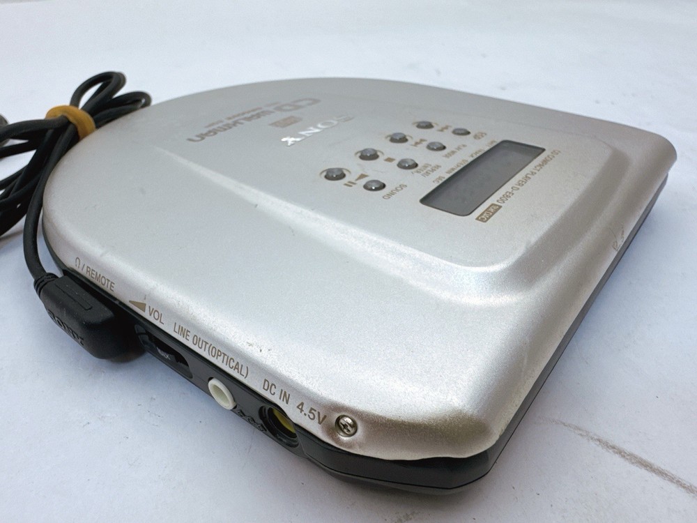 Sony D-E800 CD Walkman Portable ESP Player with Remote Tested Working