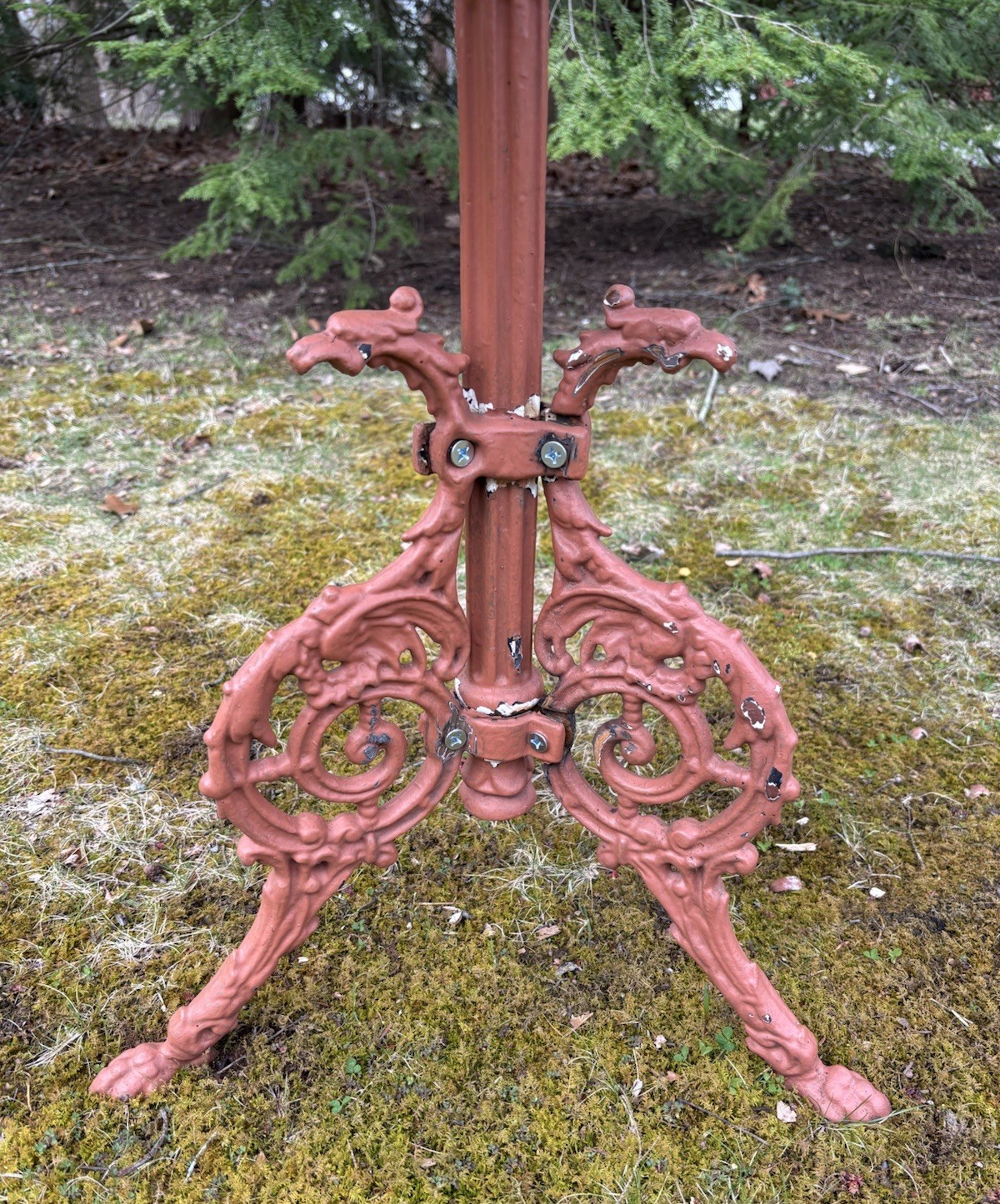 Vintage Victorian Grape Vine Cast Iron Patio Bistro Table GRIFFIN LEGS Garden