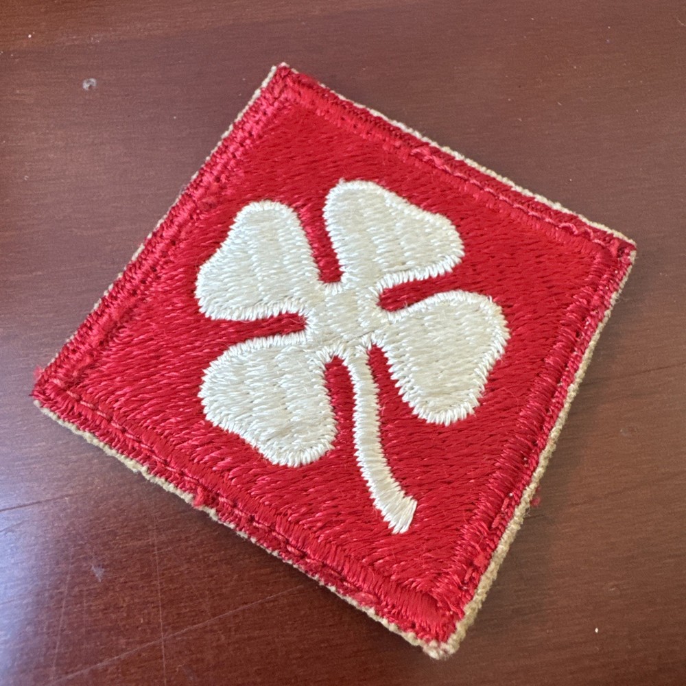 WW2 US Army 4th Army SSI Shoulder Patch Cut Edge Original War-Time Issue