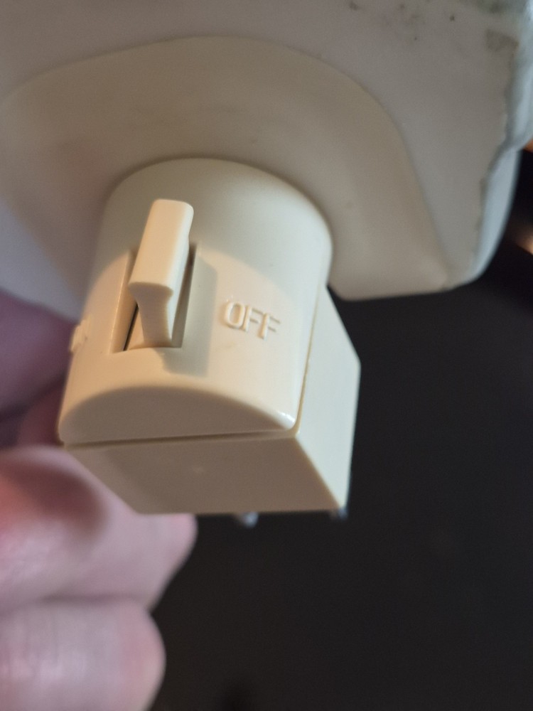 Ceramic Night Light Iris Plug In