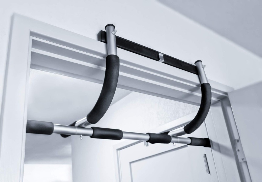 Rubberbanditz Pull Up Bar Workout Bar for Doorway, NO Screws Needed Adjustable