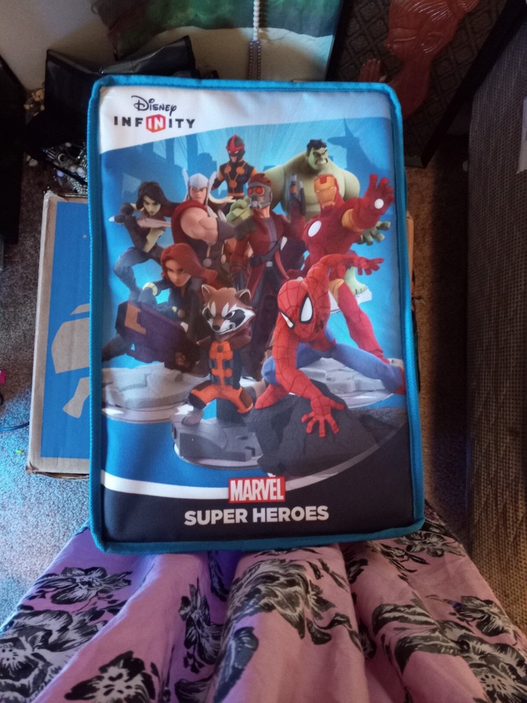 Disney Infinity Xbox 360 Bundle 2.0 see description