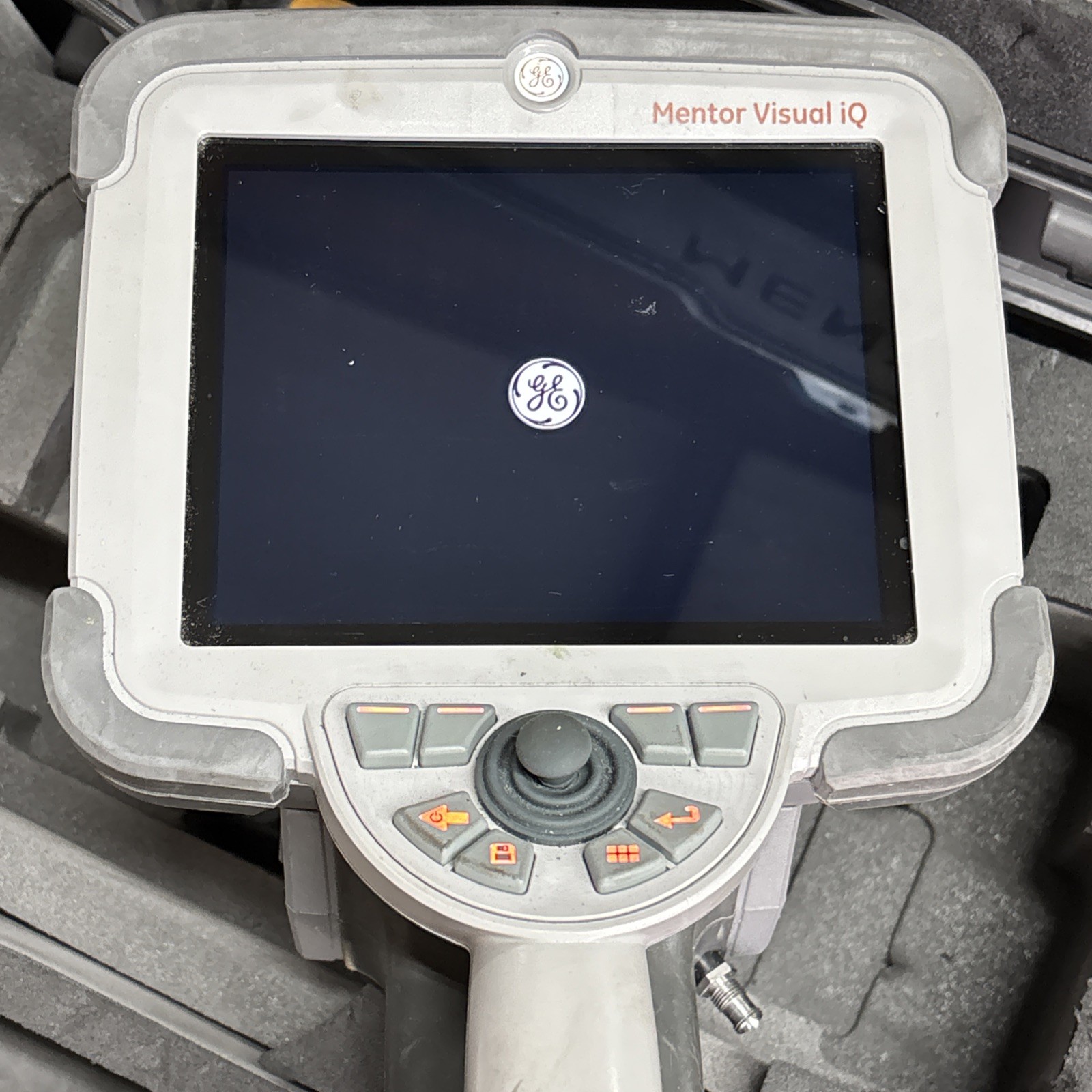 GE Inspections Mentor Visual IQ w/4mm x 3 Meter Probe Borescope in Rolling Case