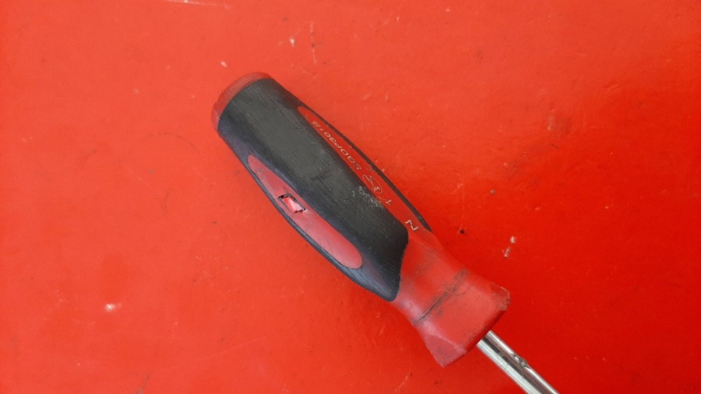 Snap-on Tools SGDP301B No. 1 Phillips Instinct Red Soft Handle Screwdriver READ