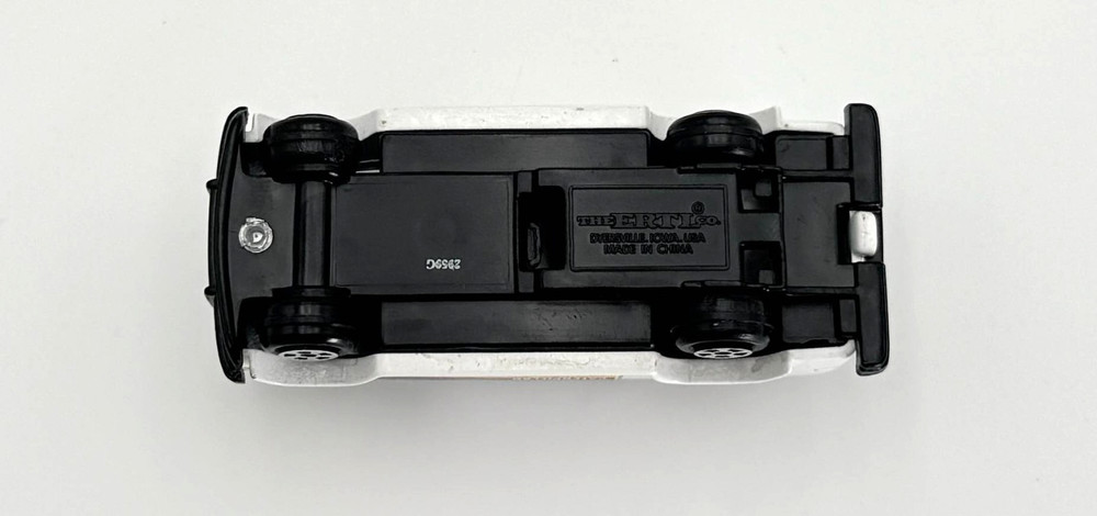 ERTL - Caterpillar Parts Van - 1:64 Scale