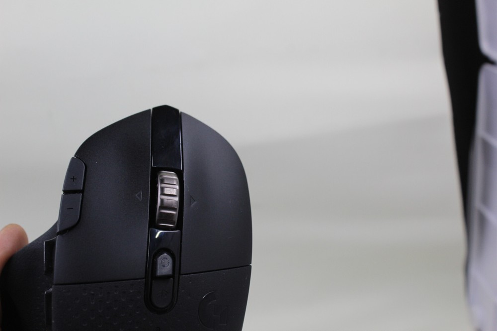 Logitech G604 Wireless Gaming Mouse - Lightspeed, Bluetooth, 15 Programmable