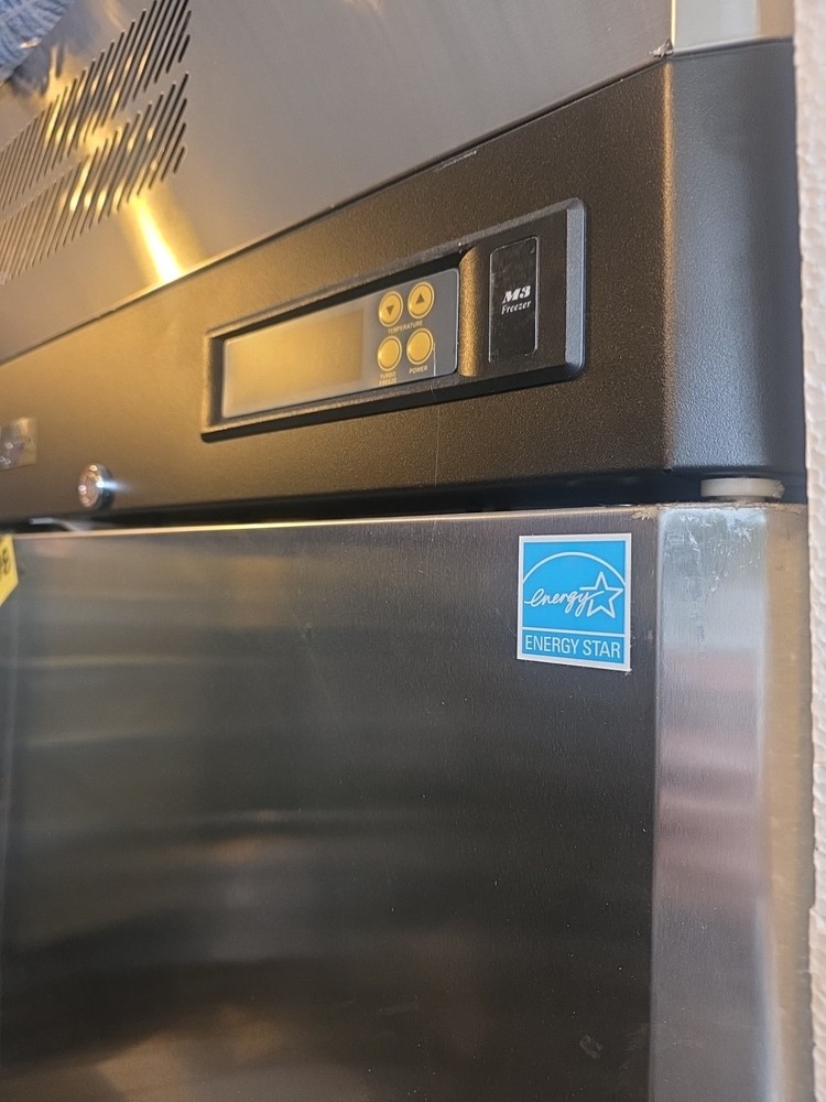 1 SOLID DOOR Refrigerator