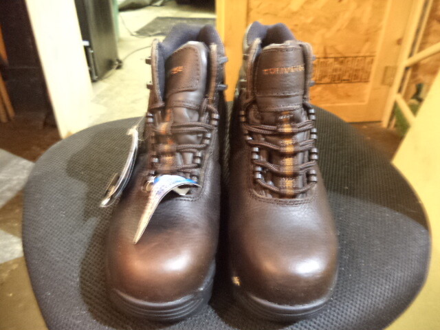 Converse Womens 6" Athletic Workboot