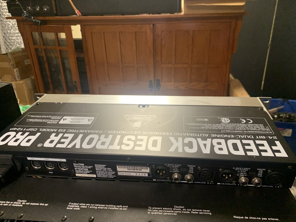 Behringer Feedback Destroyer Pro Model DSP 1124P 24-Bit Dual Engine Parametric