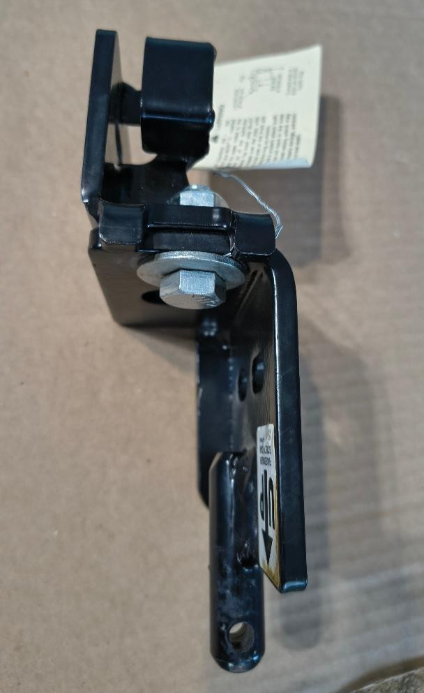 NEW Roadmaster Replacement Quick Disconnect Bracket Passenger Side Car FreeShip