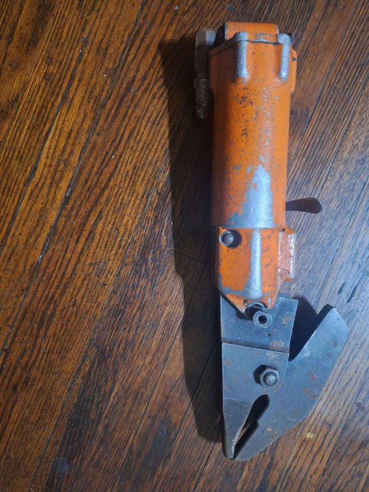 Aircraft Tools  PNEUMATIC Squeeze