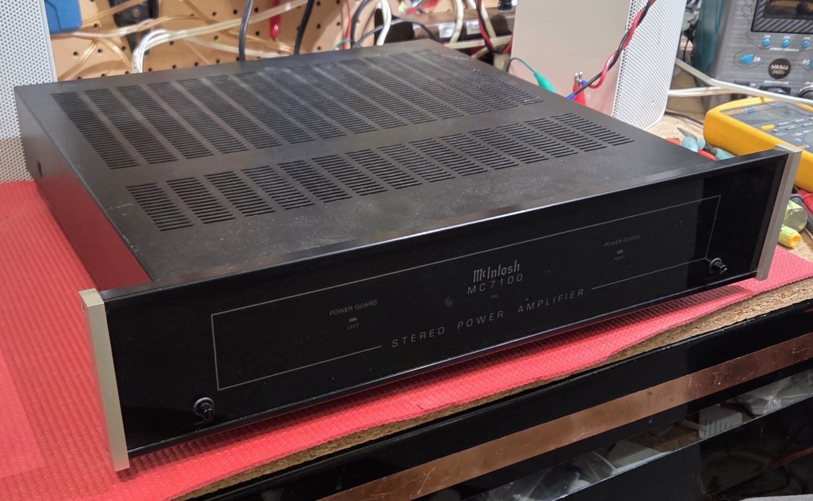 McIntosh MC7100 Solid State Power Amplifier - Very Good Condition