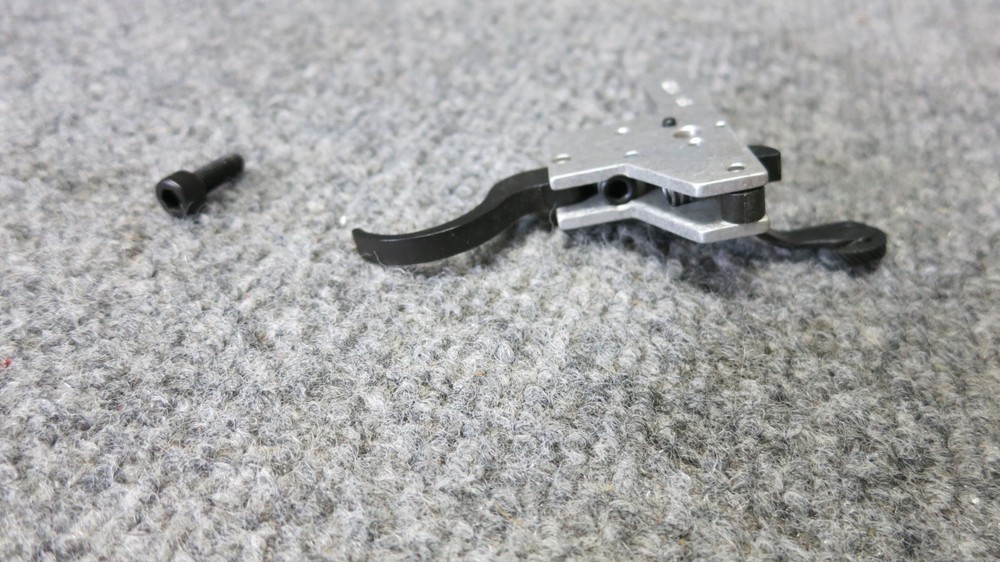 KNIGHT DISC EXTREME AND SIMILAR , MUZZLELOADER TRIGGER, EXCELLENT USED CONDITION