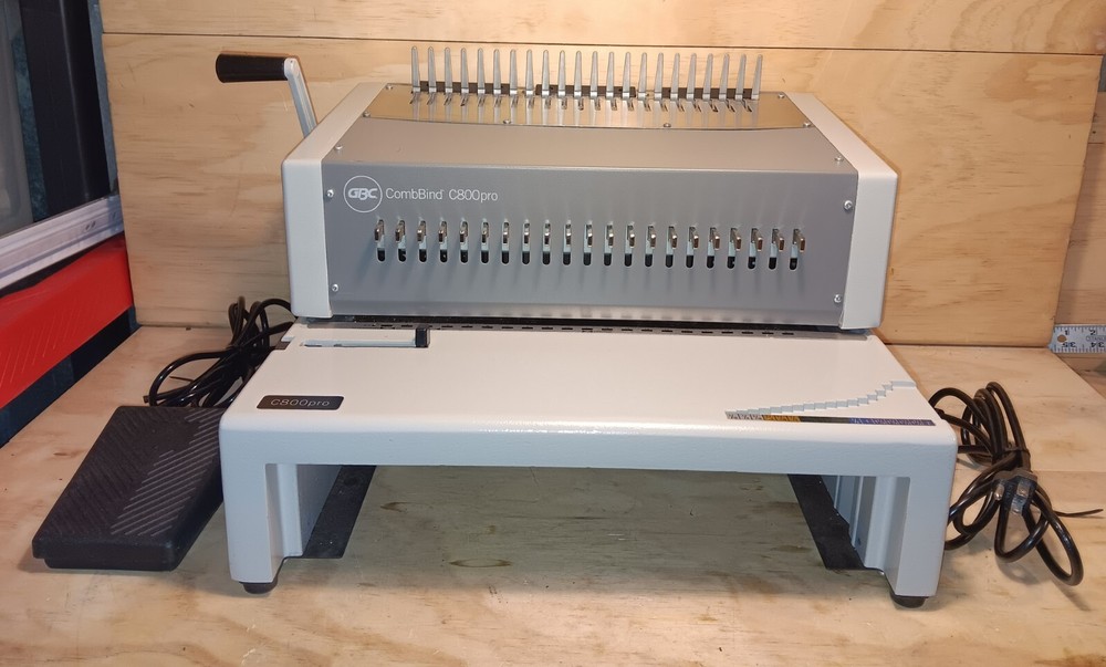 GBC CombBind C800PRO Electric Binding Machine, Binds 500 Sheets, Punches 25
