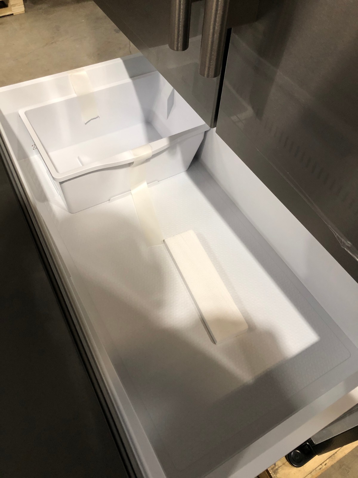 36 in. 3 Door French Door Refrigerator, Stainless (OPEN BOX COSMETIC IMPECTIONS)