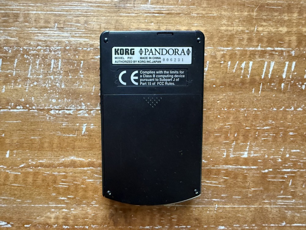 Korg ToneWorks Pandora PX1 Personal Multi Effect Processor Boxed Bundle