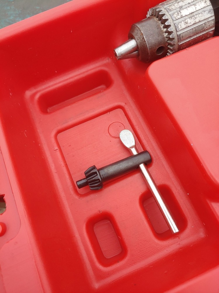 MILWAUKEE 3107, 1/2" Right-Angle Drill Kit