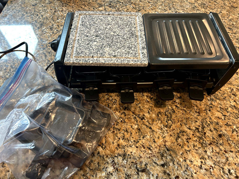 Indoor Table Grill for 8, NEW