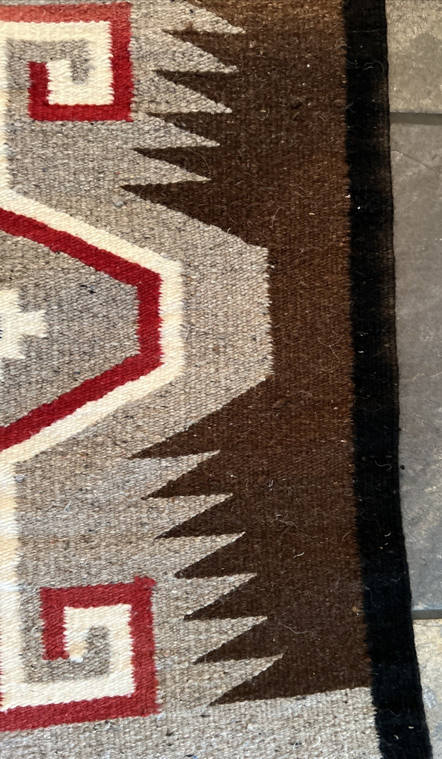 VINTAGE NATIVE AMERICAN NAVAJO WOOL RUG / HANDWOVEN 30" x 58"