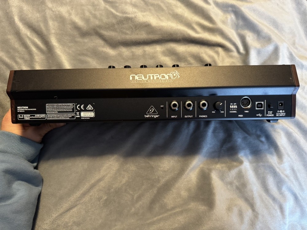 Behringer Neutron Analog Synthesizer Unit