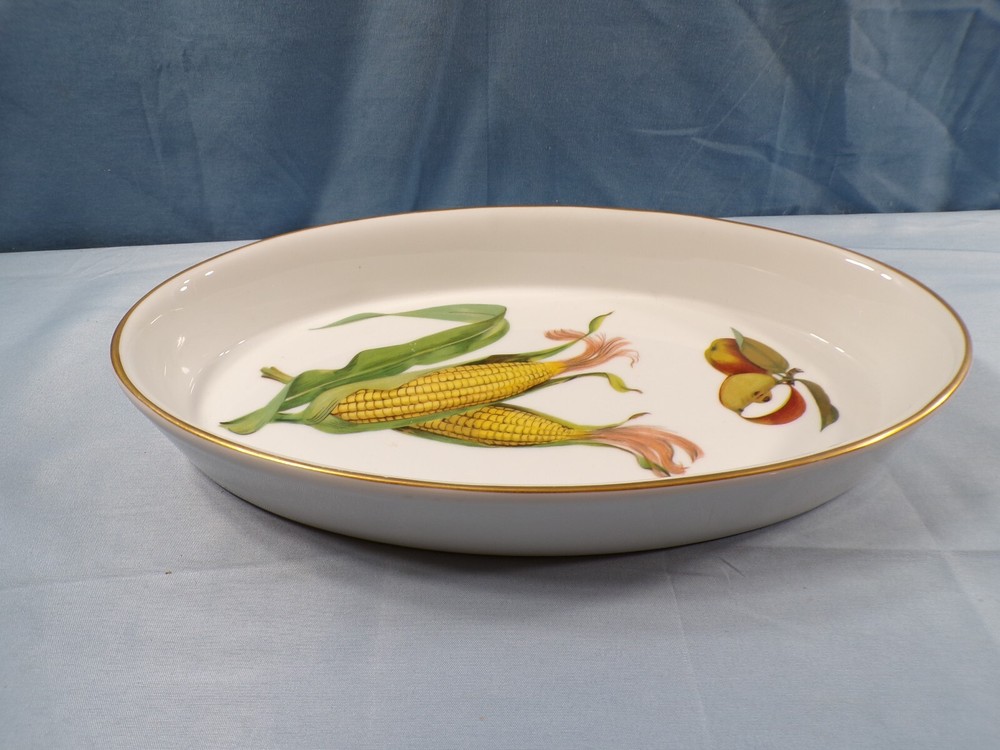 Royal Worcester Evesham Oval Casserole Baking Dish 12 1/2" Long