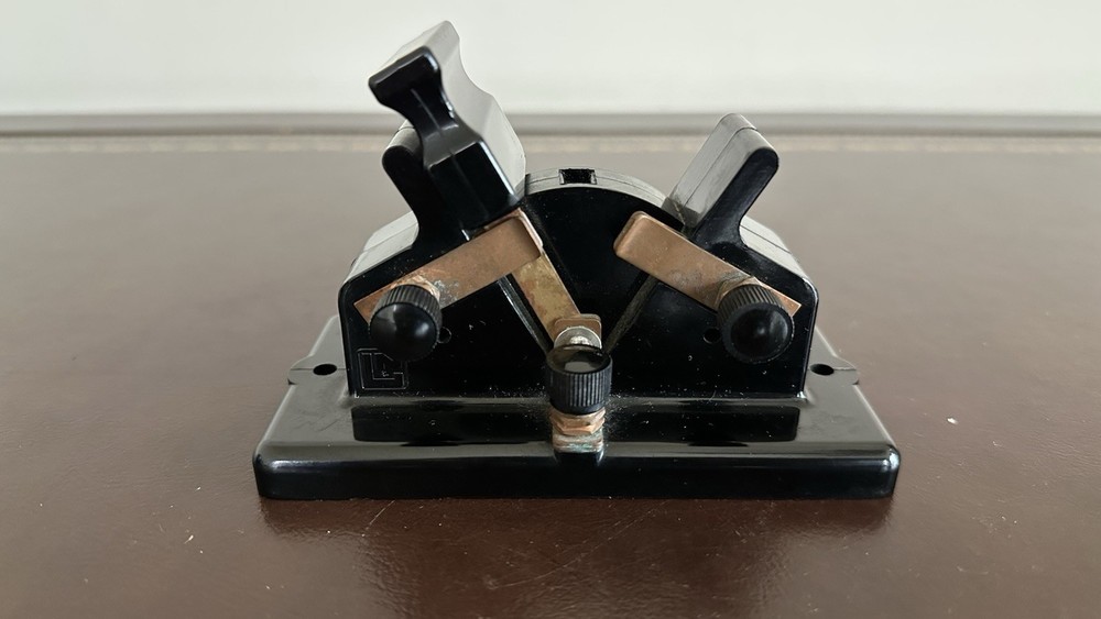 VINTAGE LEEDS NORTHRUP DOUBLE POLE BAKELITE ELECTRIC KNIFE SWITCH