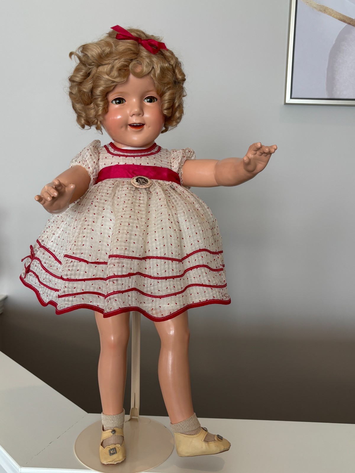 27" IDEAL SHIRLEY TEMPLE FABULOUS, 1930S, COP MARK, ORIG. COMPO DOLL, NEAR MINT
