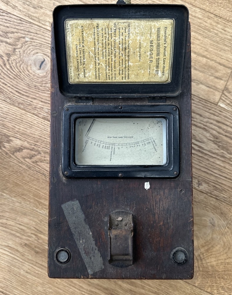 Evershed's Vintage MEGGER Testing Set Low Range Variable Pressure