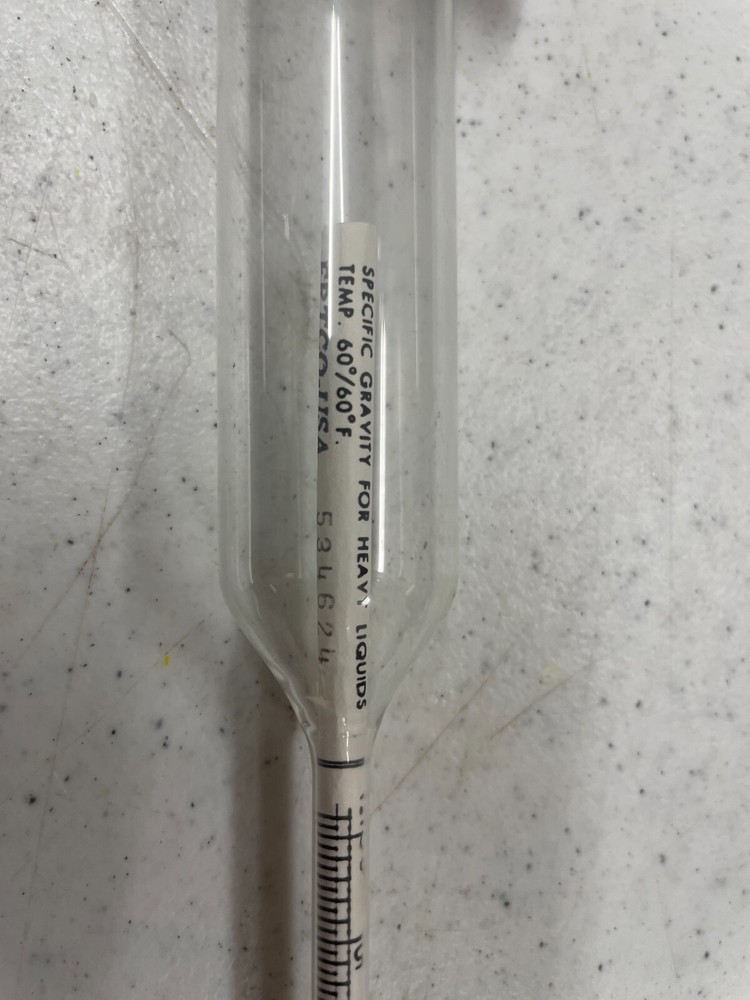 Assorted glass laboratory pipets