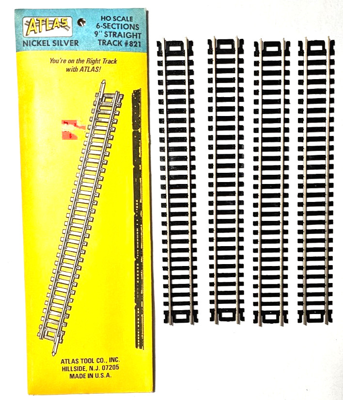 HO Scale - Atlas 4 sections 9" Straight Track #821
