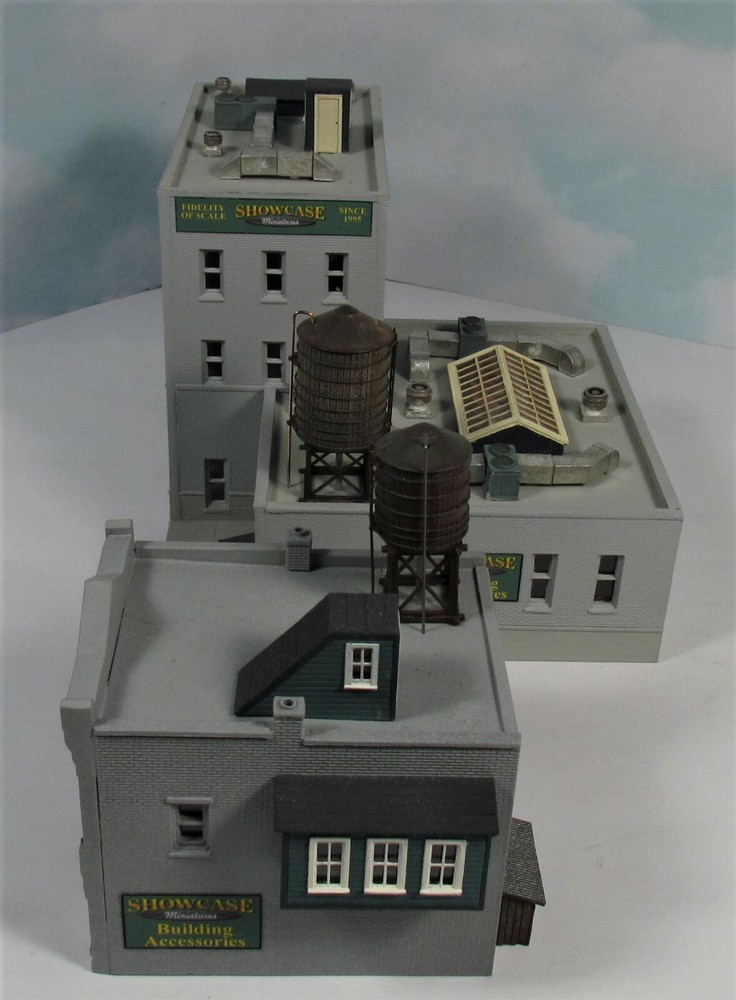 N Scale Rooftop Water Tank Kit (large) (569)