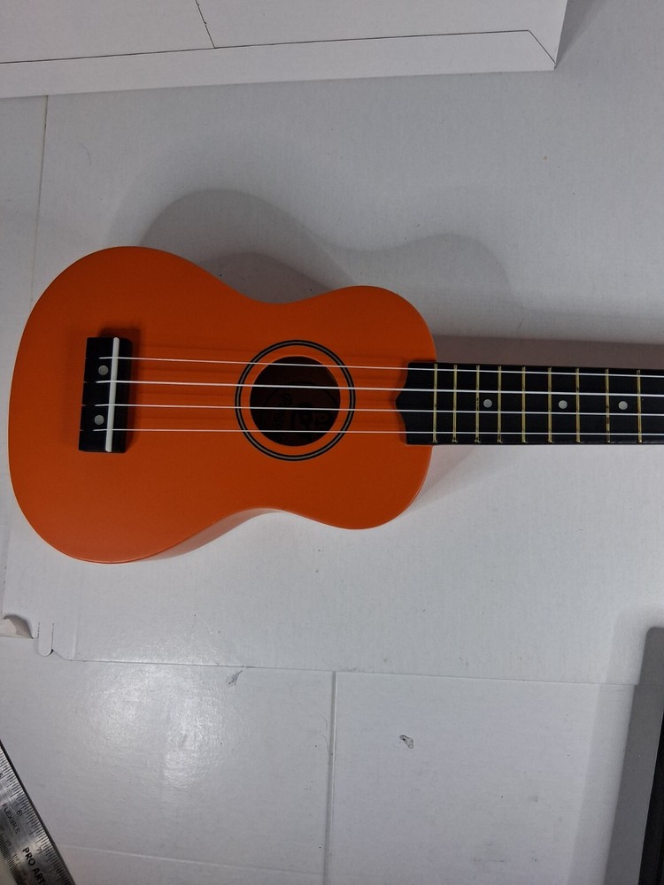 Penguin Ukulele with Case