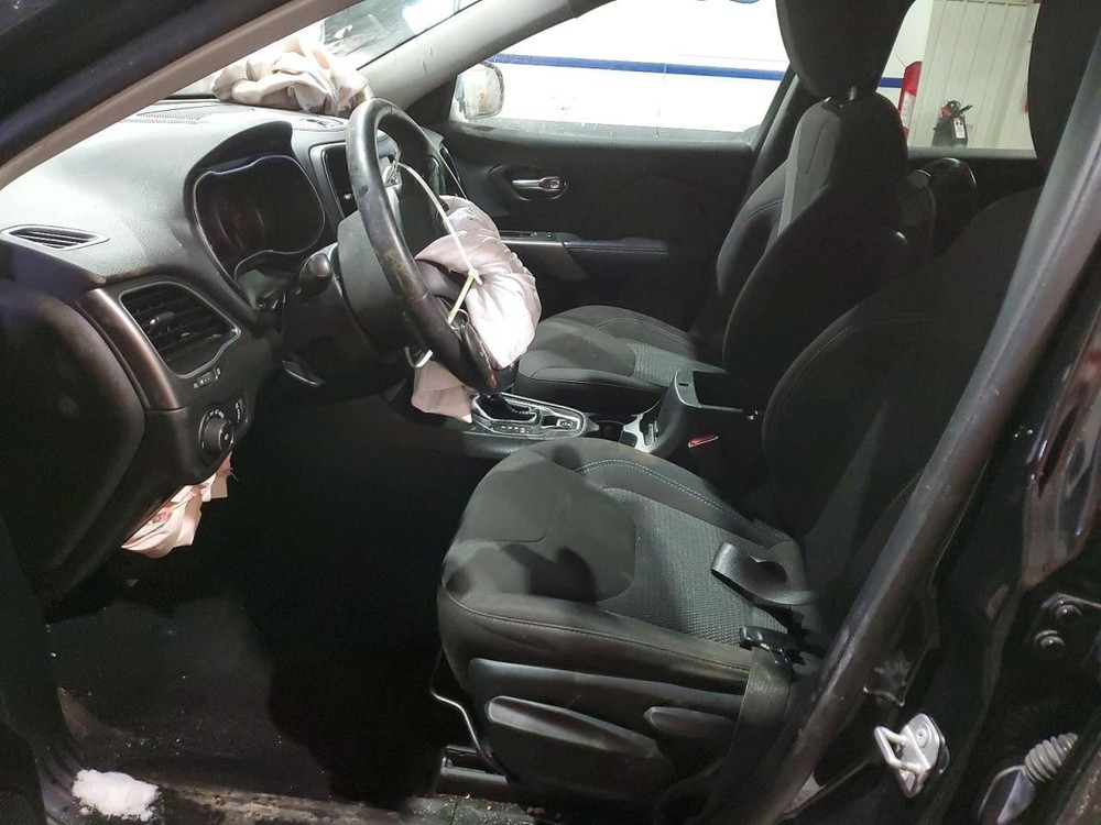 CHEROKEE 2019 Transmission Shift 1012824