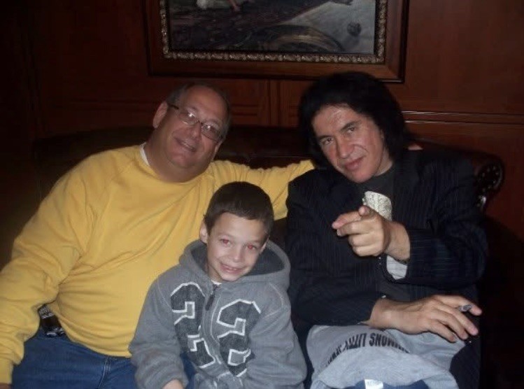 Gene Simmons signed autographed T shirt large