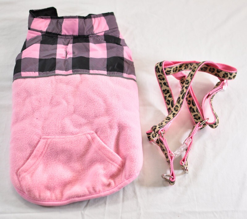 dog sweater harness size large pink/black quick release adjustable D-ring