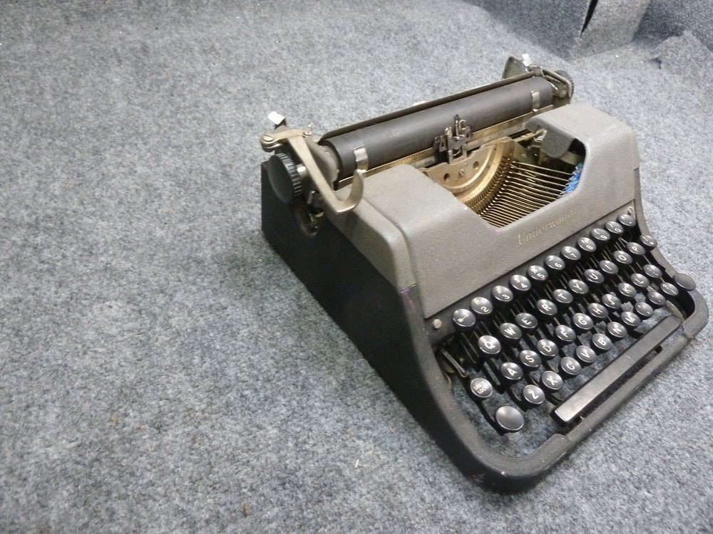 Underwood Universal Portable Typewriter