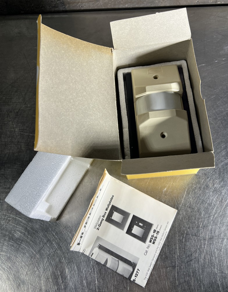 HUBBELL WSS1277 WSS-1277  Wall Switch Motion Switching Sensor - NOS Surplus