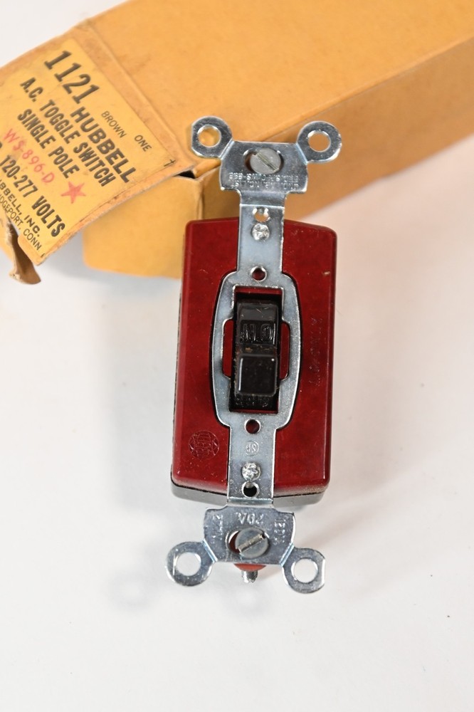 HUBBELL 1121 BROWN A.C. Toggle Switch 20A 120-277V Single Pole