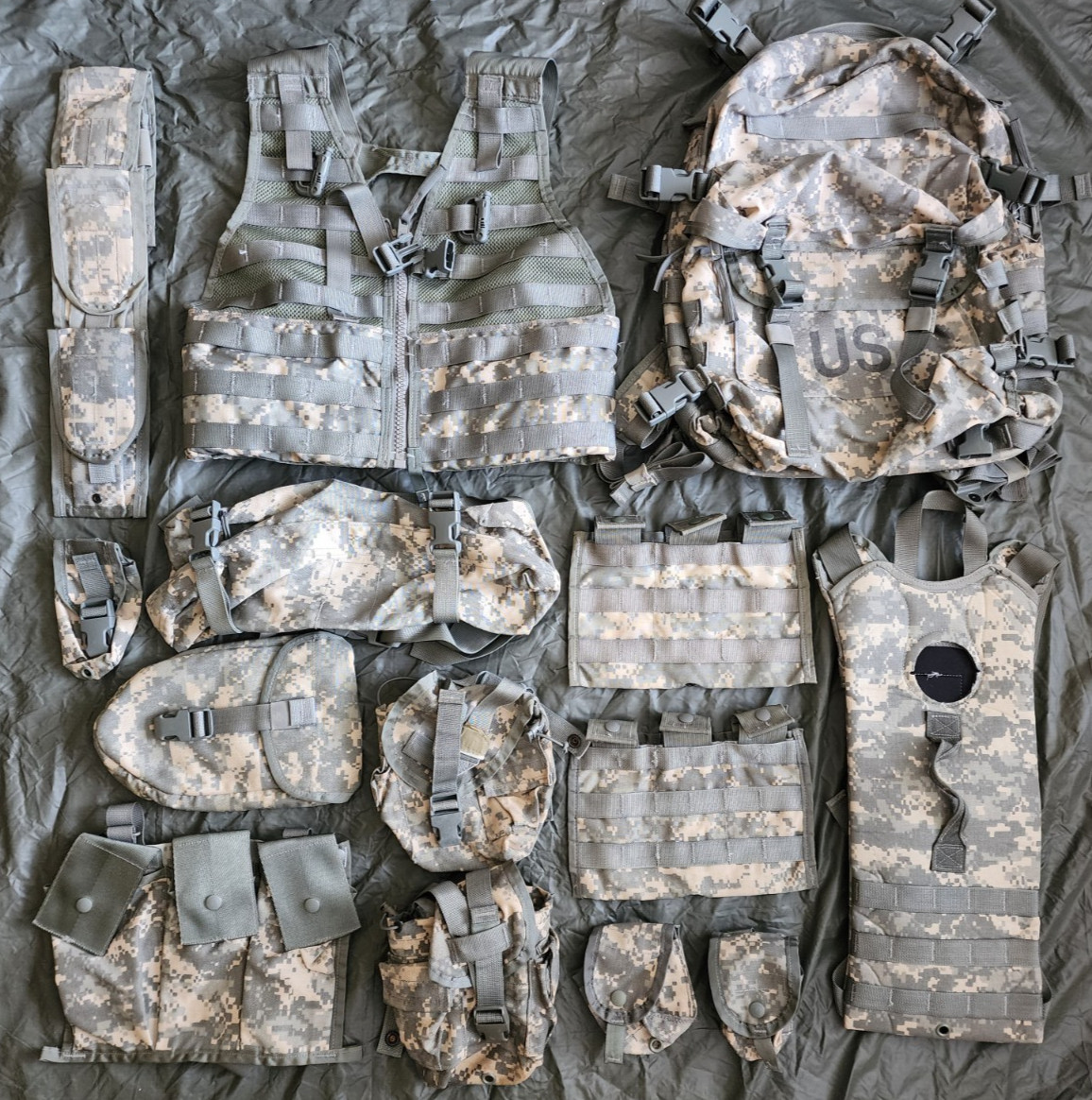 16 Piece Rifleman Kit MOLLE System - ACU (Complete Set) USGI U.S. ARMY