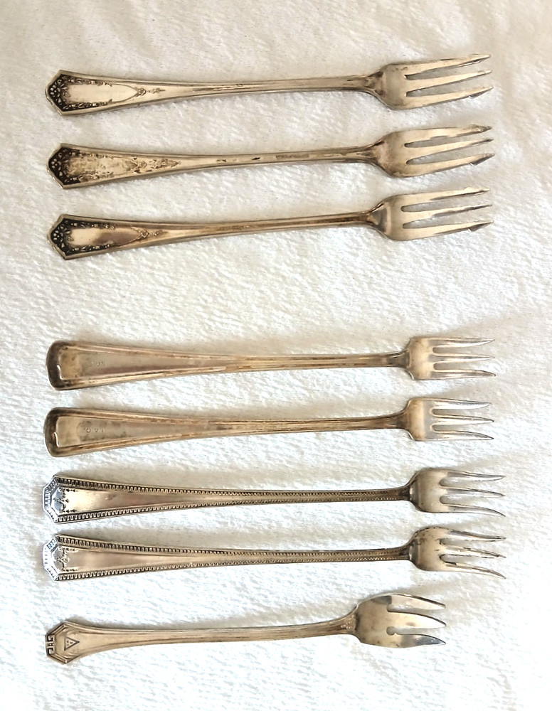 lot of vintage various serving forks silverplate 3 oyster forks 5 cocktail forks