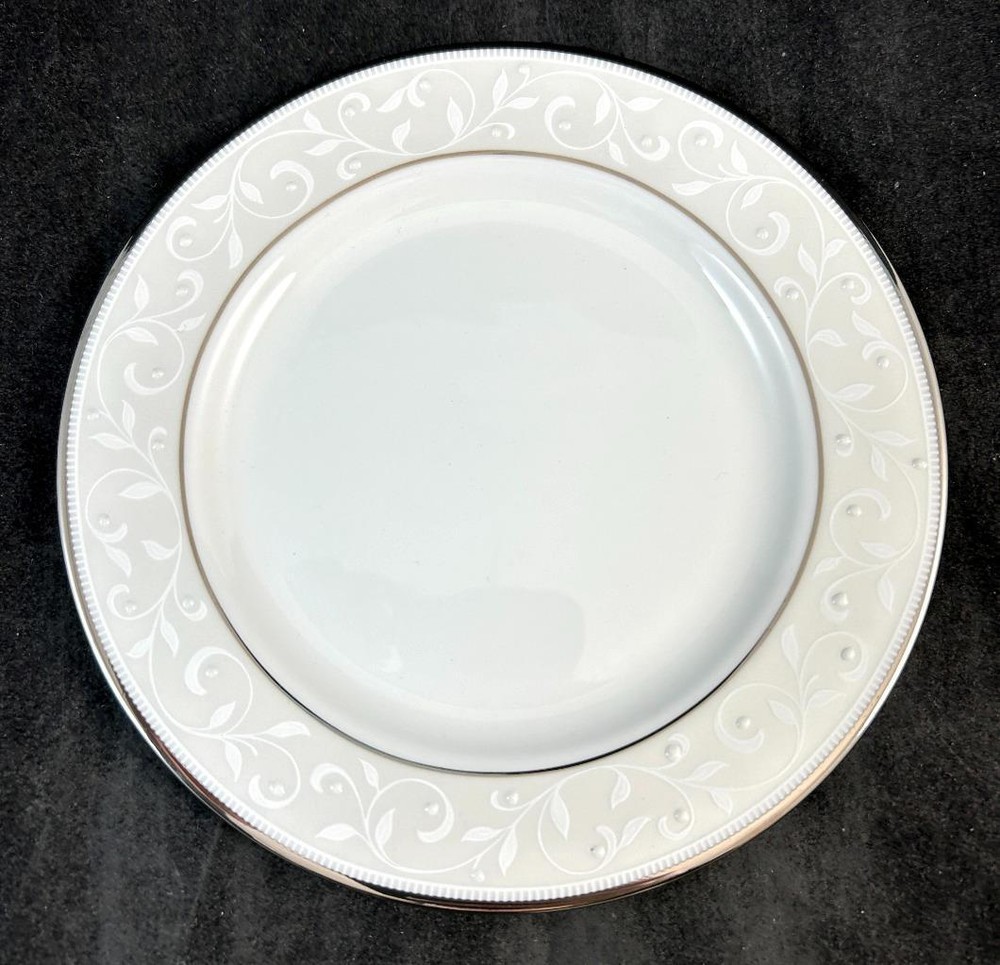 Lenox Opal Innocence 5 Piece Place Setting