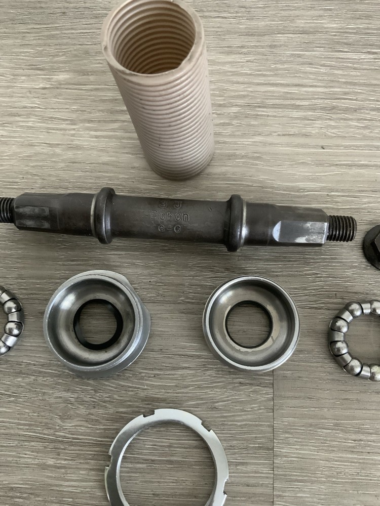 SHIMANO 600 BOTTOM BRACKET BRITISH THREADING 68-116 MM