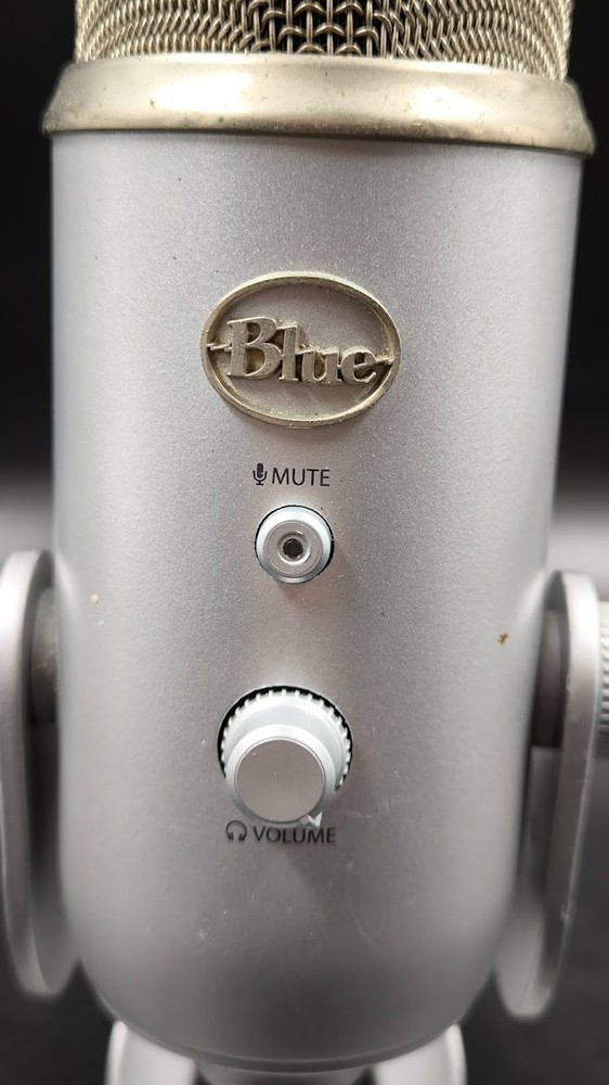 Blue Yeti Working Silver Microphone Used