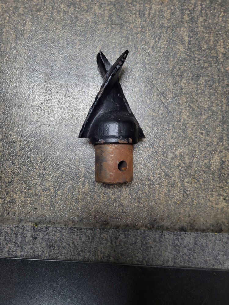 2 Tooth 4 1/2" Auger bit   2" Stem 2" Diameter