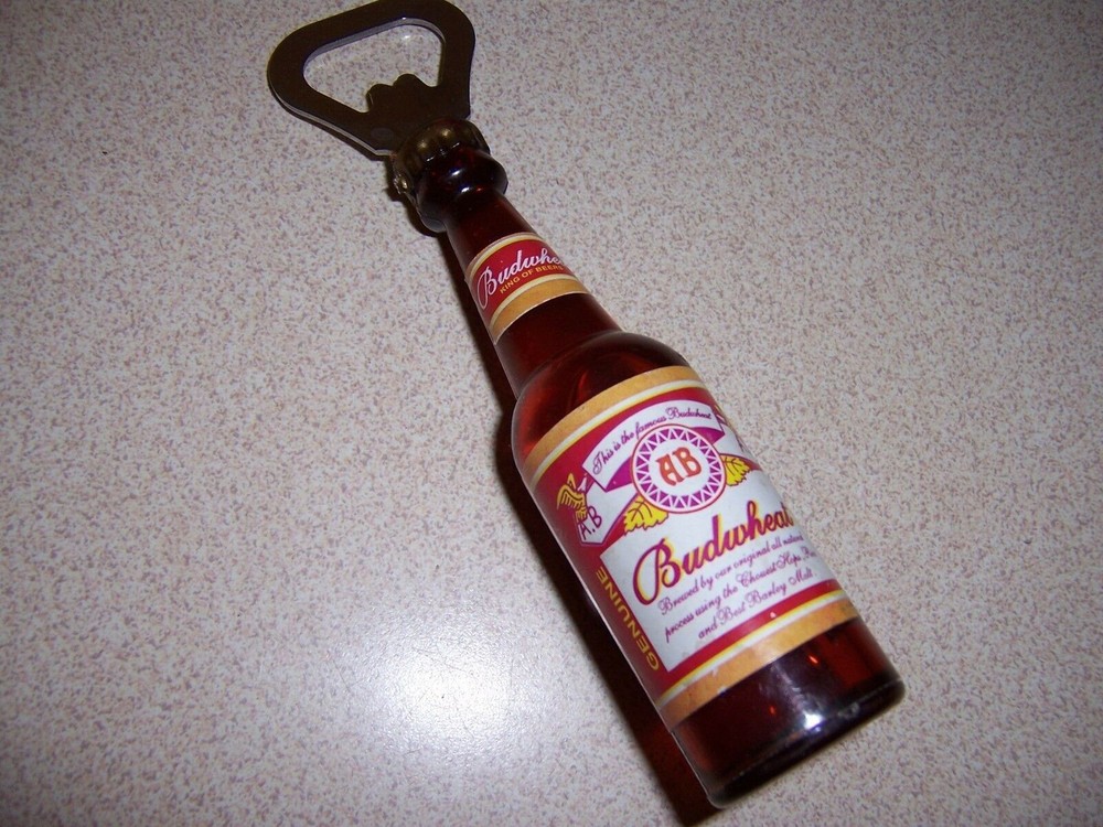 VTG BUDWHEAT BOTTLE OPENER - BUDWEISER BEER