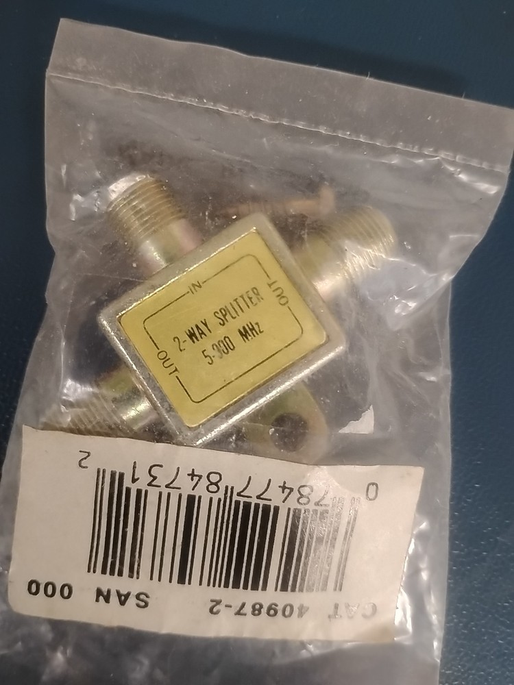 Leviton 40987-2 Two Way Splitter. New