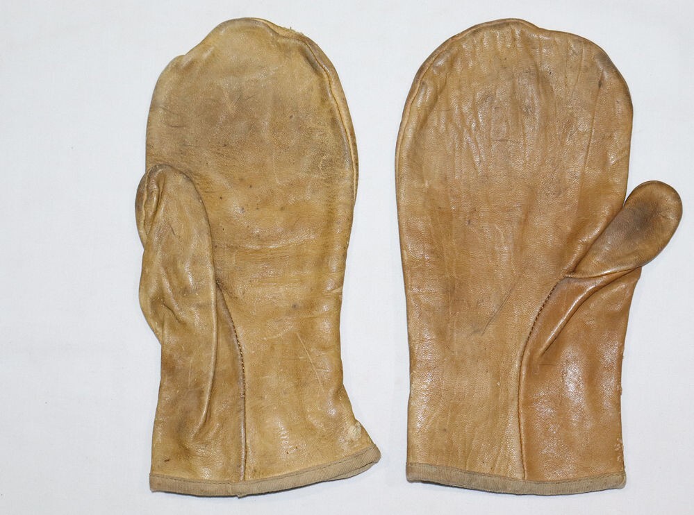 ORIGNAL WWII US NAVY LEATHER MITTENS